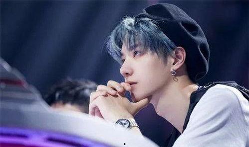 吃瓜娱乐王一博微博,揭秘明星幕后趣事